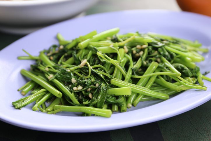 Garlic Sauteed Water Spinach - bwqualitygrowers.com